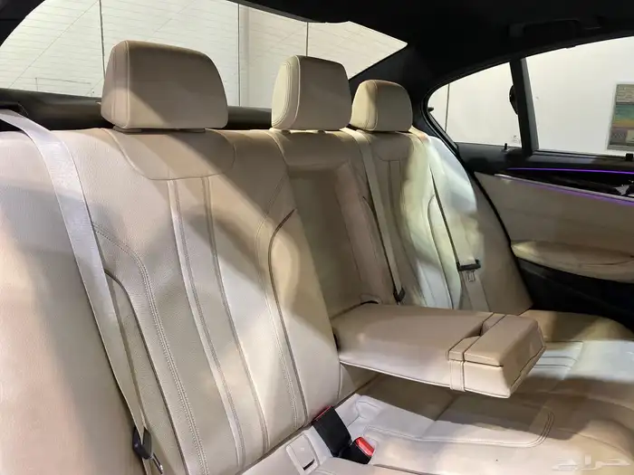 بي ام دبليو 520i 2023 بحالة ممتازة 18