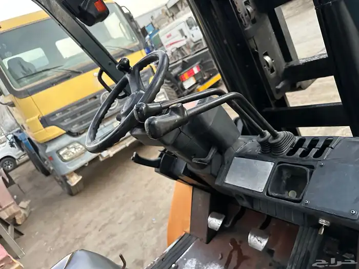 رافعة شوكية 4.5 تويوتا 2011 12