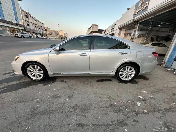 لكزس es350 2012 ممتازه جدا ولله الحمد 8