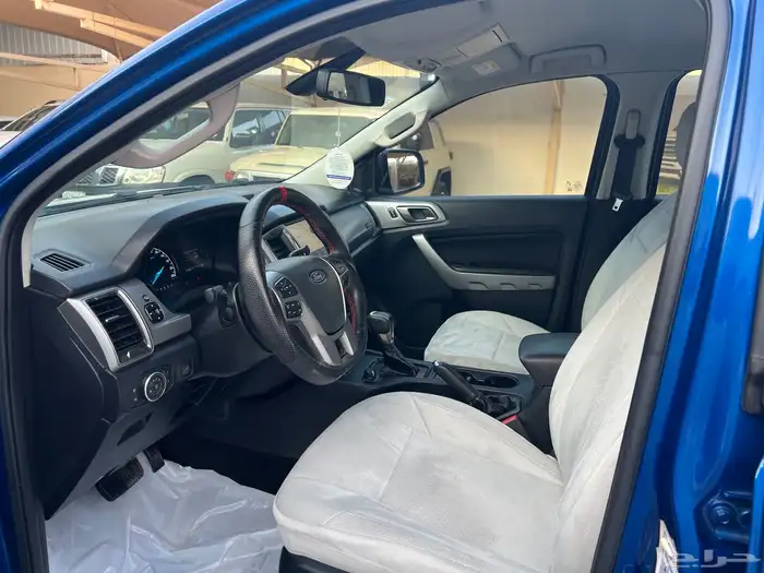 فورد رينجر 2021دبل ديزل ممشى 98.000نظيف جدا لدى قمة الاطلال 38