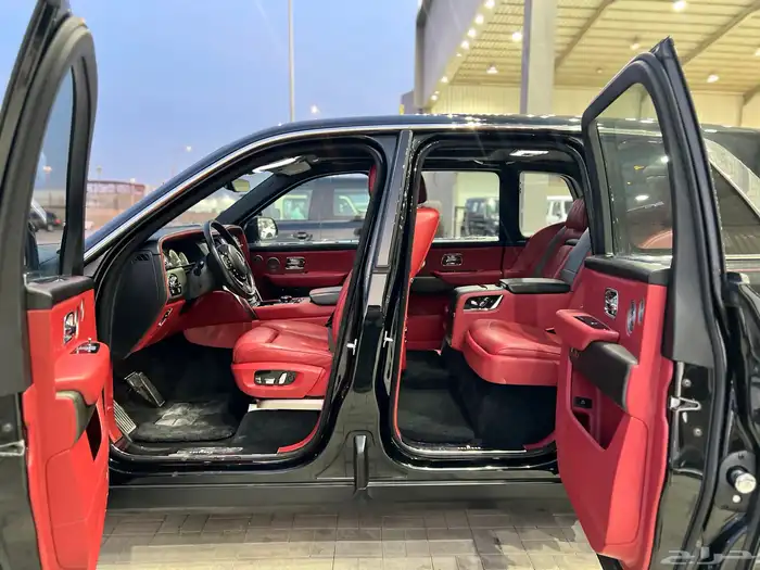 رولز رويس كولينان موديل 2019 24