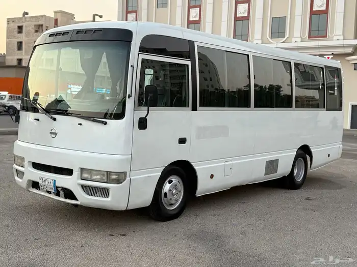 باص نيسان كوستر 2014 ديزل 30 راكب نضيف 3