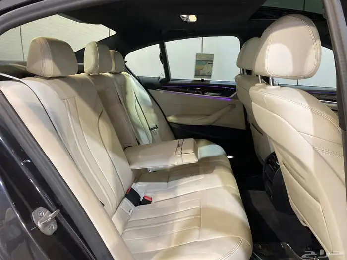 بي ام دبليو 520i 2023 بحالة ممتازة 19