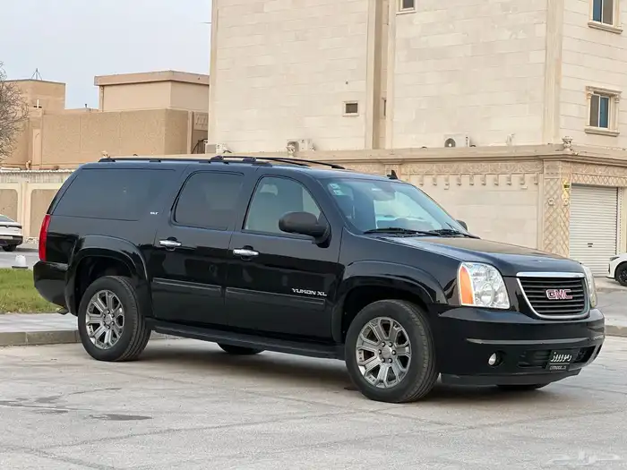 يوكن 2014 SLT ممشى 88 الف فقط 2