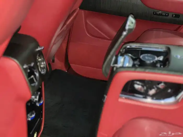 رولز رويس كولينان موديل 2019 18