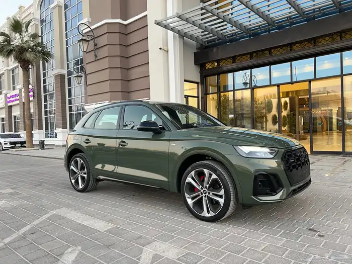 AUDI Q5 2023 S line بلاك اديشن 22