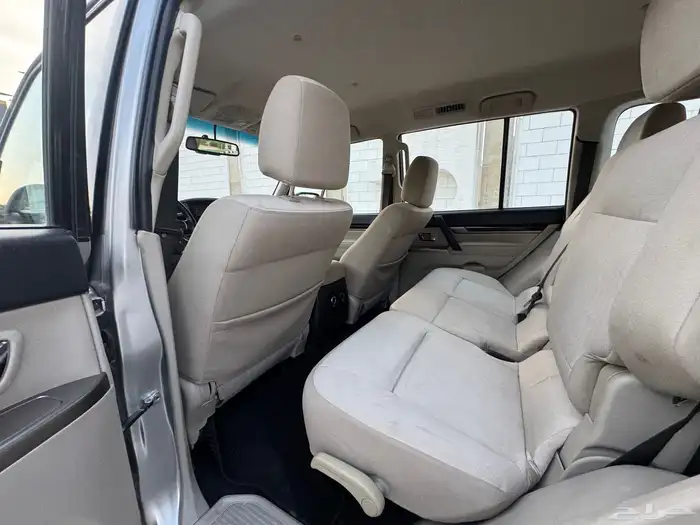 ميتسوبيشي باجيرو 2022 GLS 15