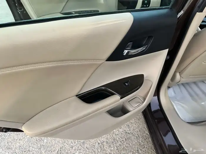 هوندا اكورد 2014 فل كامل نظيف جدا 35