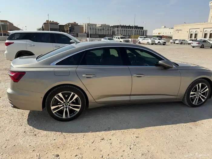 اودي A6 موديل 2021 منوة المستخدم 3