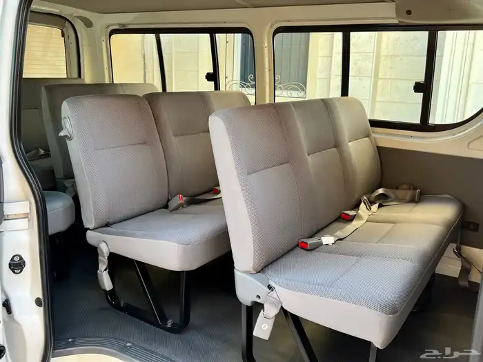 تويوتا هايس 2007 عداد 3 الاف فقط 12