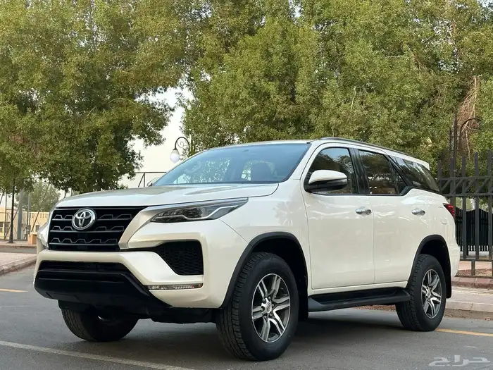 تويوتا فورشنر موديل 2022 سعودي دبل 8