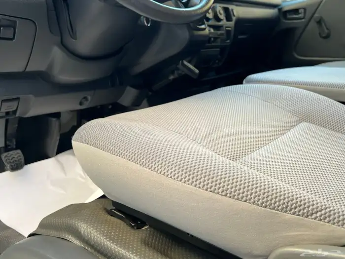 تويوتا هايس 2007 عداد 3 الاف فقط 4