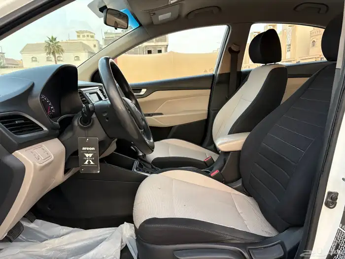 للبيع هيونداي اكسنت 2020 ابيض 15