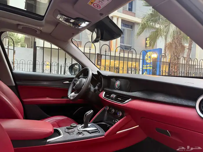 ألفا روميو ستليفو سوبر 2020 مخزن 21