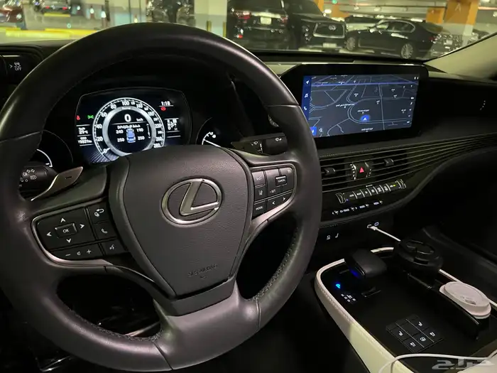 لكزس سعودي LS 2025 بسعر ممتاز 4