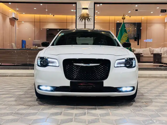 كرايسلر C300 فل كامل نظيف جدا 0