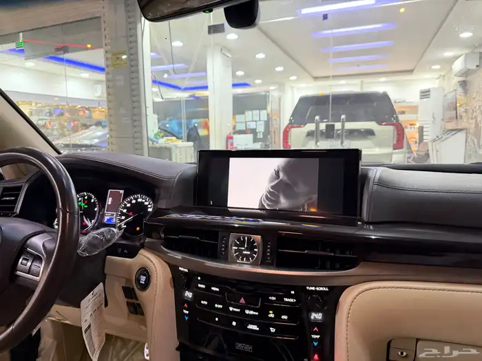 تحويل شاشة لكزس LX570 الي كاربلاي واندرويد وخرايط البر 2