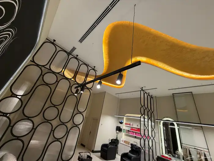 للتقبيل صالون نسائي 11