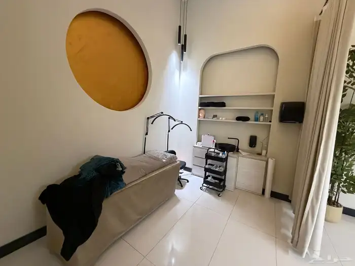 للتقبيل صالون نسائي 0