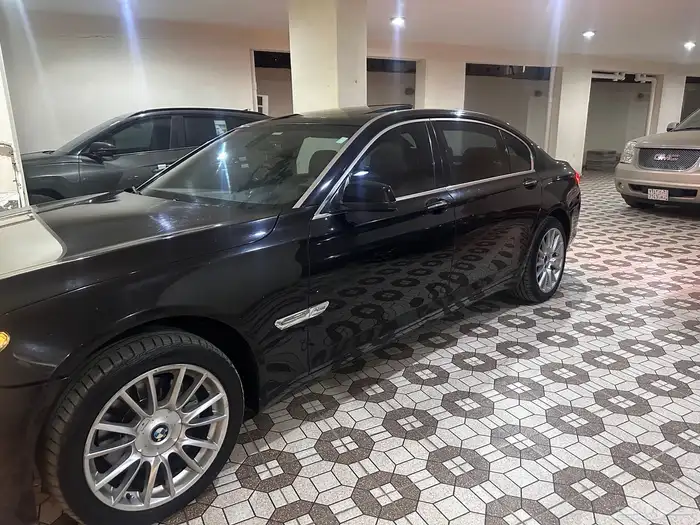 BMW730-مديل 2010 3