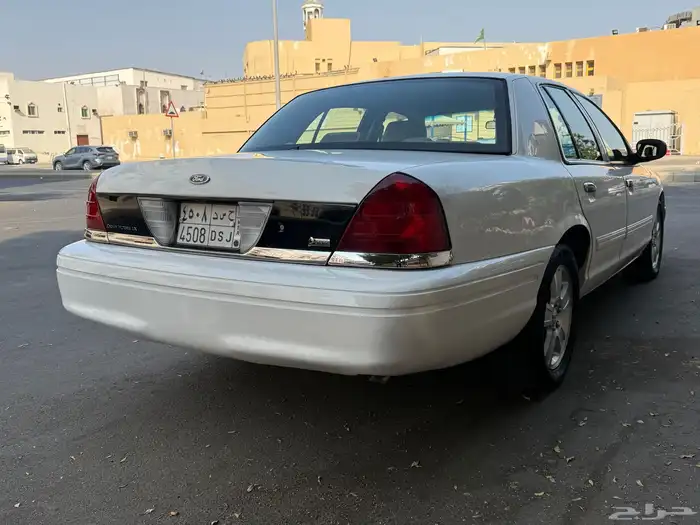 فورد فكتوريا 2011 لايوجد رش محركات وكاله نظيف جدا 4