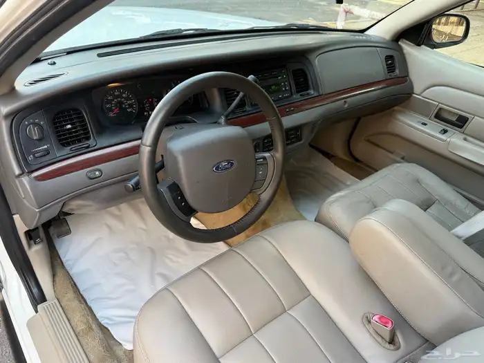 فورد فكتوريا 2011 لايوجد رش محركات وكاله نظيف جدا 7