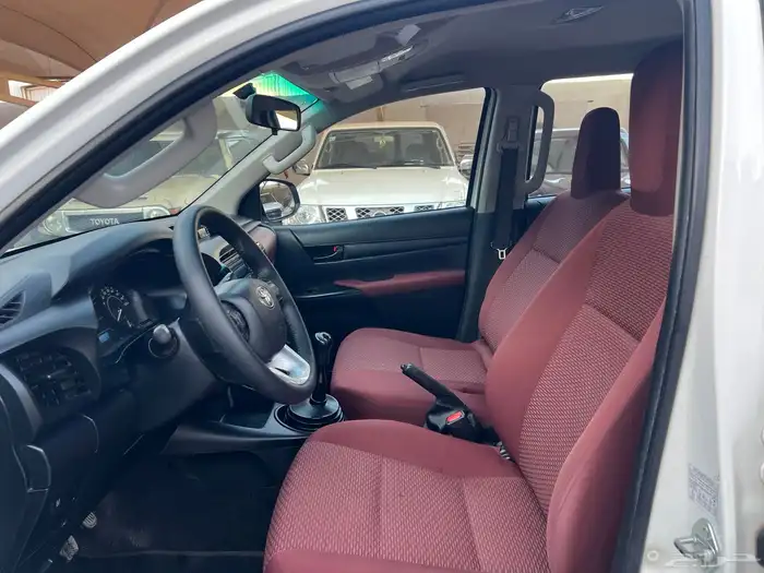 هايلوكس ديزل 2019 نظيف جدا لدى قمة الاطلال 42