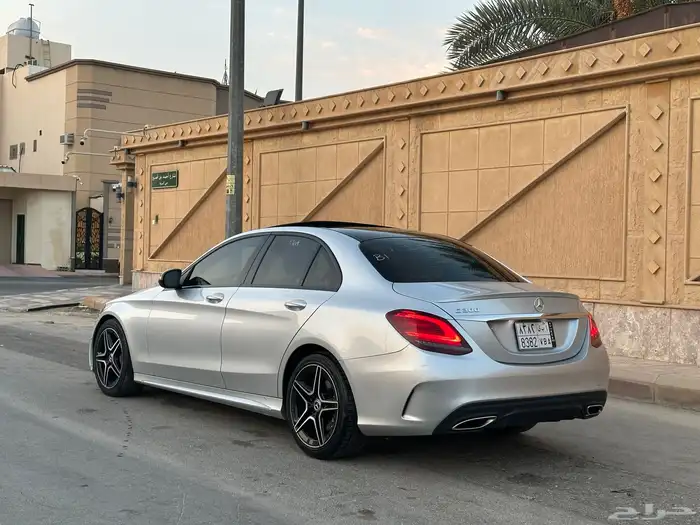 مرسيدس بانوراما C300 2020 فل كامل نظيف للبيع بطاقة جمركية 3