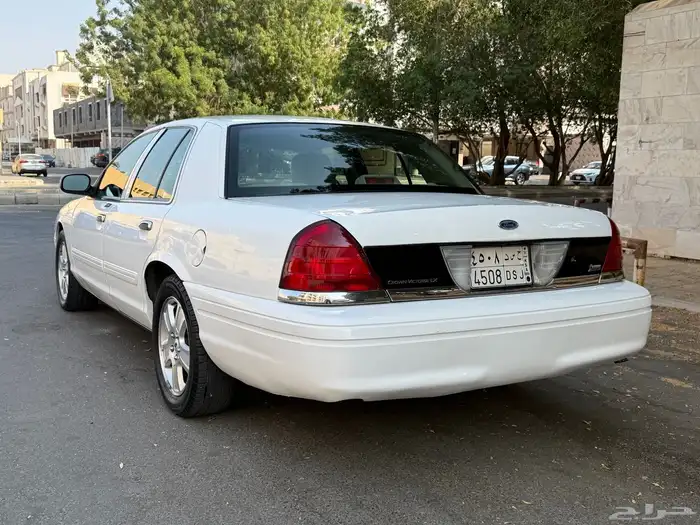 فورد فكتوريا 2011 لايوجد رش محركات وكاله نظيف جدا 5