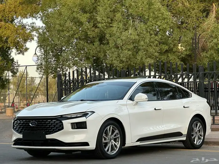 فورد تورس موديل 2023 نص فل ترند بطاقه جمركية 2