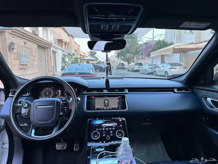 لاند روفر فيلار2020 8