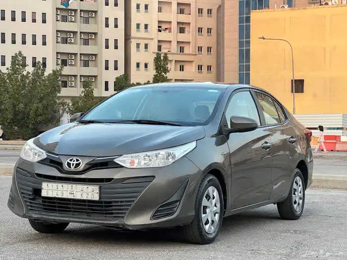تويوتا يارس موديل 2019 نظيف 4