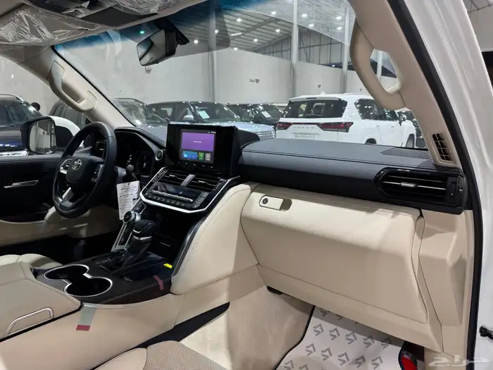 تويوتا GXR - L4 جديد موديل 2025 بريمي 11