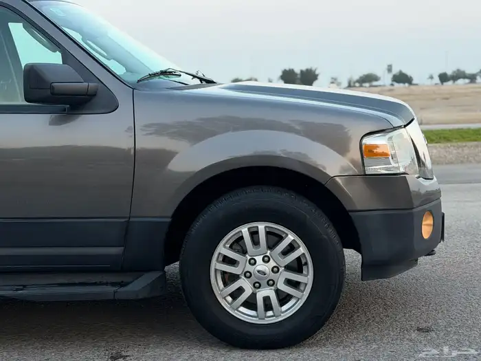 فورد اكسبديشن 2014 دبل نضيف للبيع 4