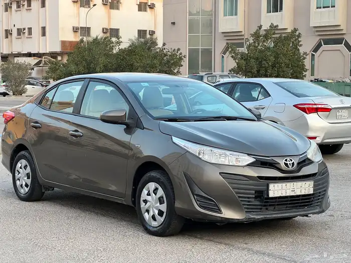 تويوتا يارس موديل 2019 نظيف 18
