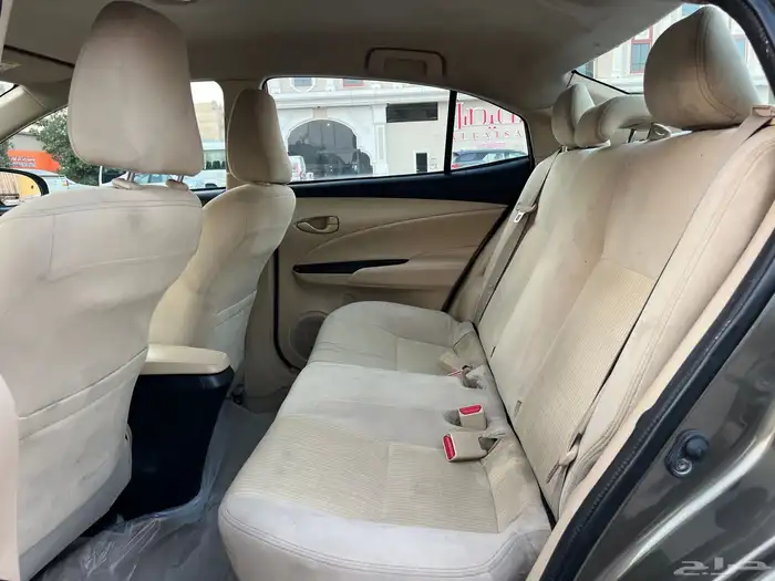 تويوتا يارس موديل 2019 نظيف 24