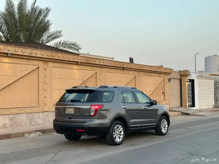 فورد اكسبلورر XLT 2013 فل كامل نظيف للبيع 6