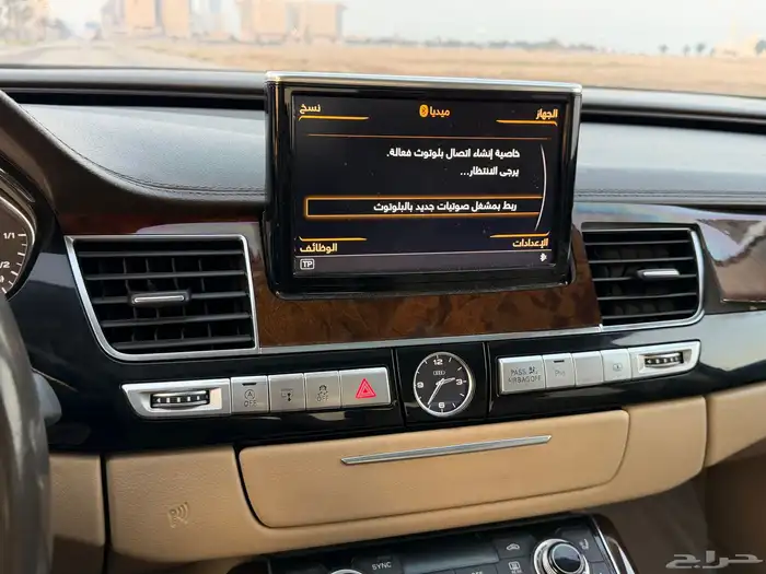 اودي A8 سته سلندر 2015 للبيع 34