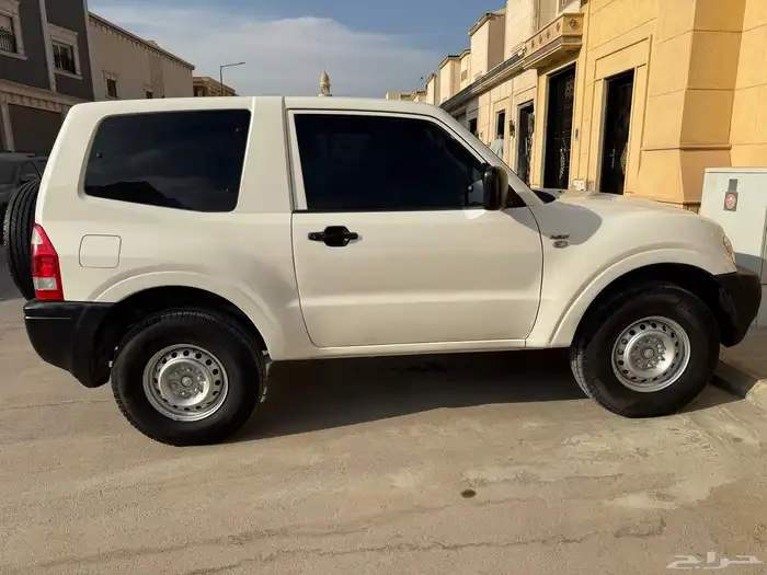 جيب باجيرو موديل 2006 1