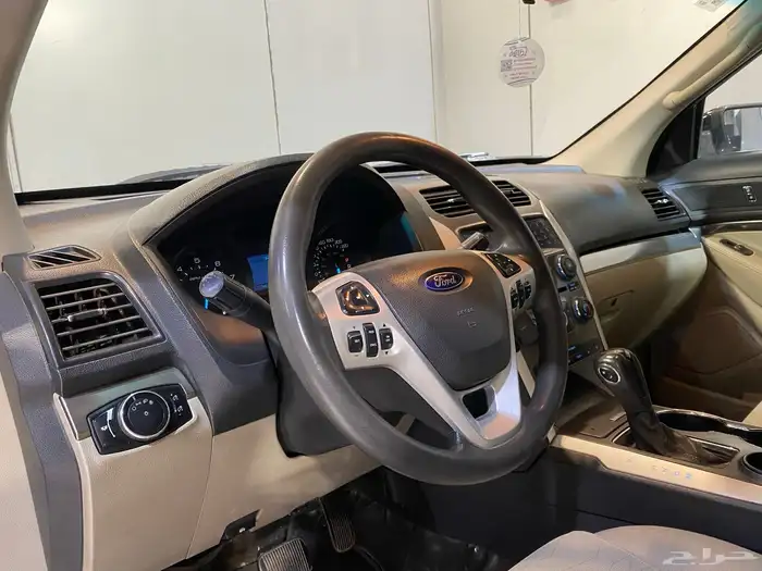 فورد اكسبلور 2015 بحاله نظيفه جدا جدا 12