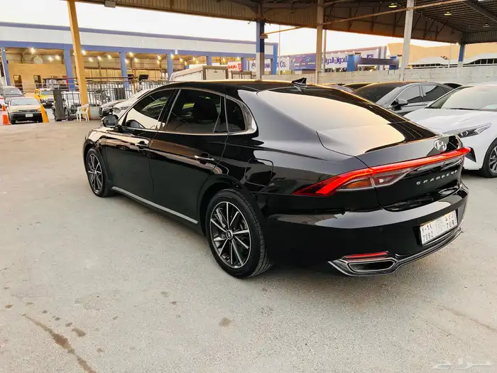 ازيرا 2021 (بنزين) فل كامل مكينه 6 2