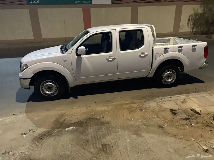 للبيع بكب نيسان نفارا غمارتين 2013 3