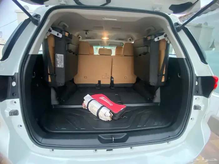 جيب فورتشنر 2023 6سلندر دبل بنزين عداد 34ألف نظيف جدا 12