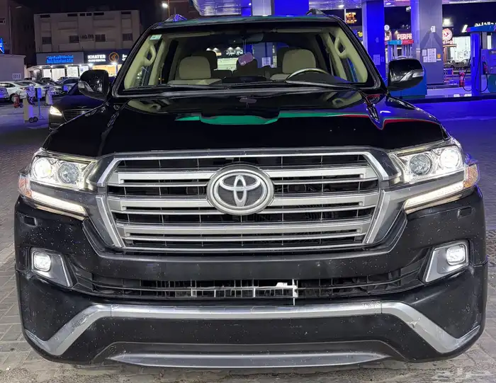 لاندكروزر خليجي 1