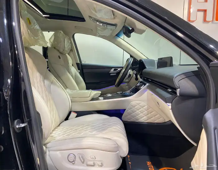 جنسس GV80 2023 ( رويال ) العداد 17 الف فقط 12