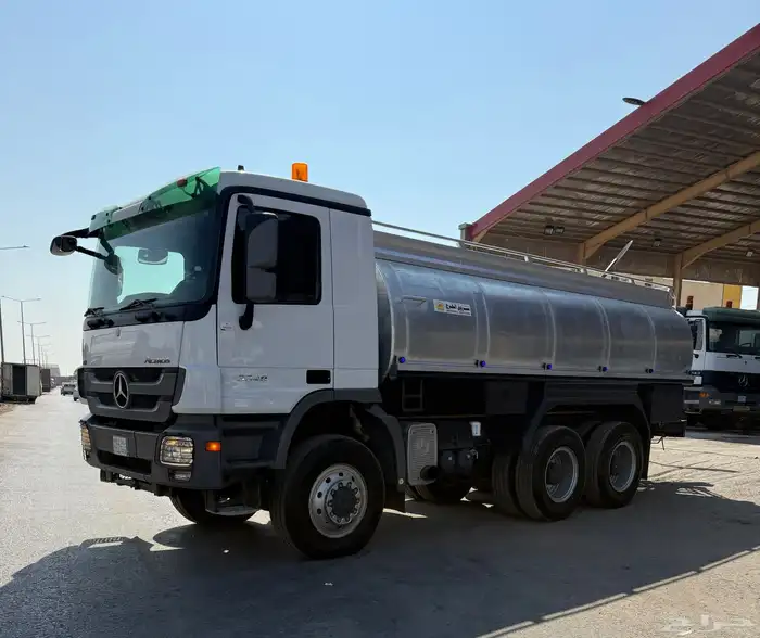 اكتروس 6x6 وايت 2009 جفالي 8 سلندر 3348 4