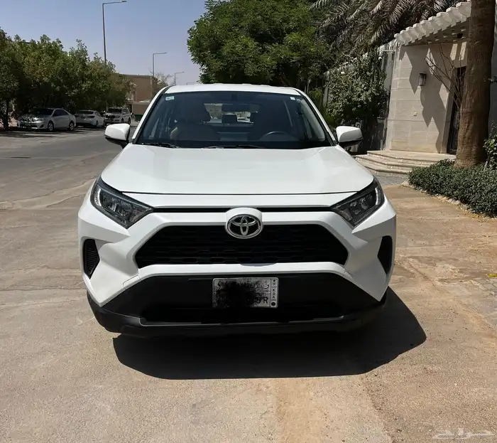 تويوتا رافور بنزين دبل موديل 2022 0