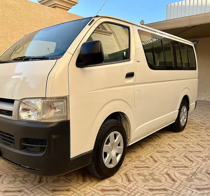 تويوتا هايس 2007 عداد 3 الاف فقط 24