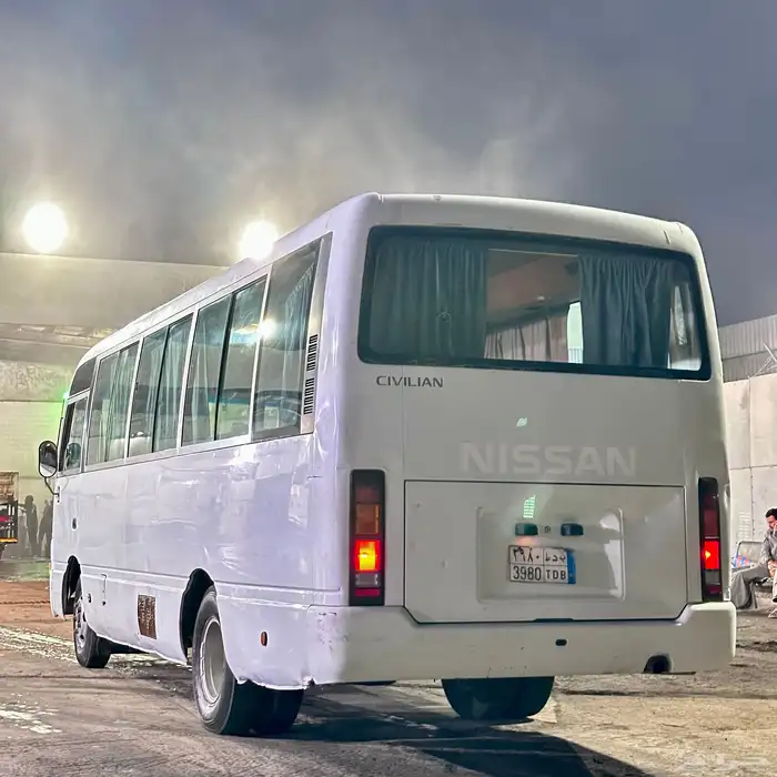 باص نيسان سيلفيان 2016 ديزل 30 راكب 10