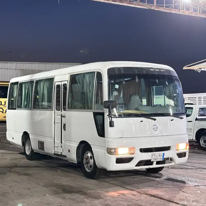 باص نيسان سيلفيان 2016 ديزل 30 راكب 5